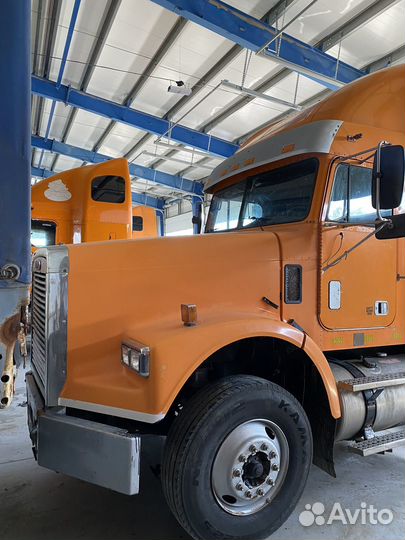 Freightliner FLB, 2003