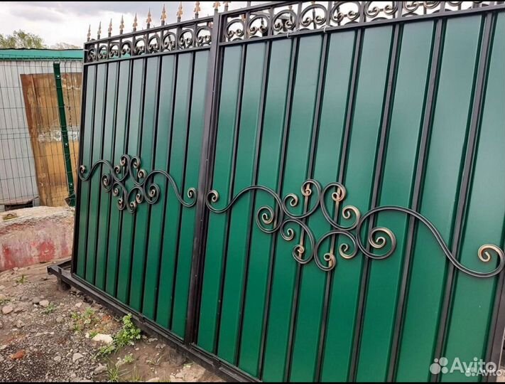 Ворота распашные с калиткой