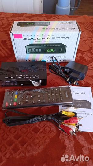 Цифровой ресивер DVB-T2/C с дисплеем