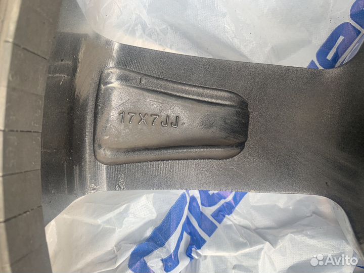 Диски 5x114.3 r17