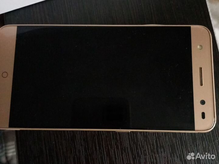 ZTE Blade V7 Lite, 2/16 ГБ