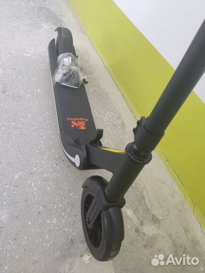 Электросамокат Kugoo Kirin First черный
