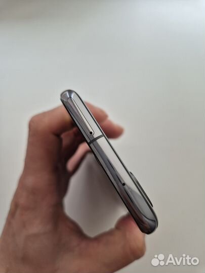 Samsung Galaxy S20, 8/128 ГБ