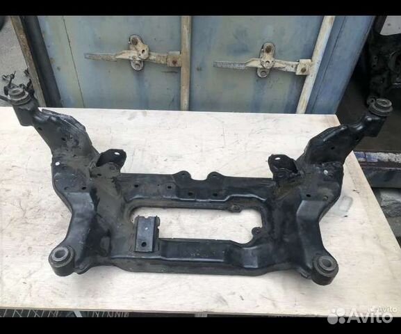 Передний подрамник Ниссан X trail Т30