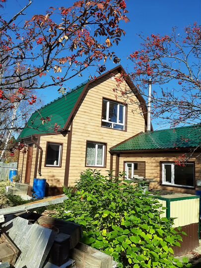 Дом 99,8 м² на участке 5,3 сот.