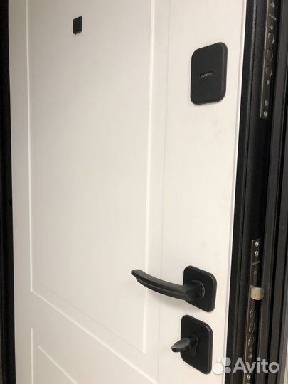 Дверь входная с повышенной шумоизоляцией