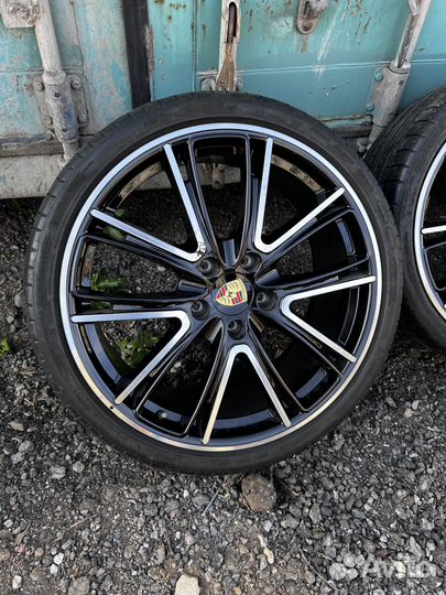 Оригинальные колеса Porsche Panamera R21