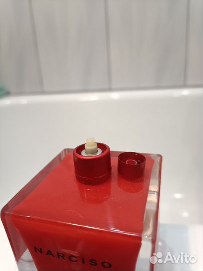 Narciso Rodriguez rouge. Оригинал