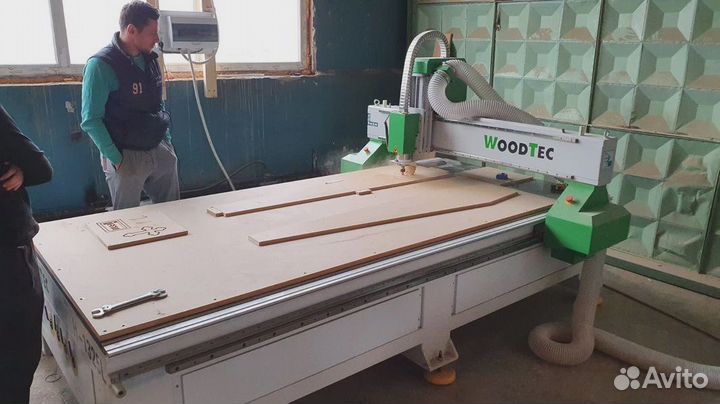 Фрезерный станок с чпу Woodtec поле 1300 х 2500