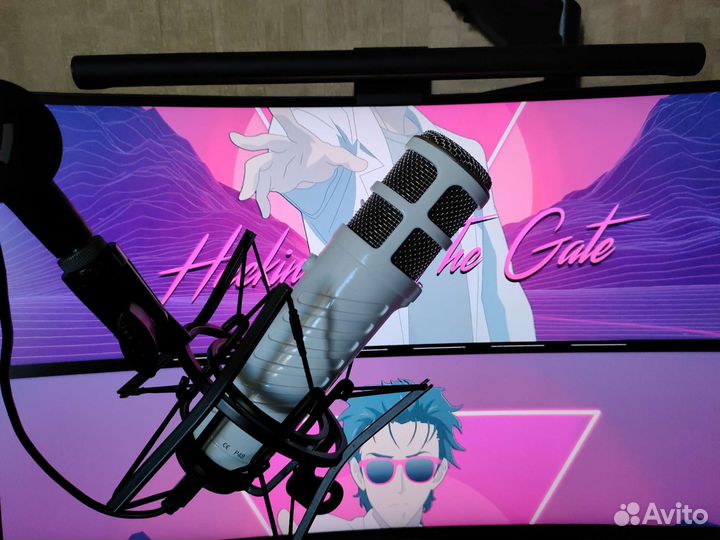 Rode Podcaster и паук Rode SM6