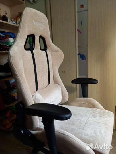 Кресло игровое zombe viking aero