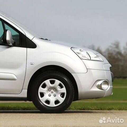 Крыло переднее правое в цвет Peugeot Partner 2