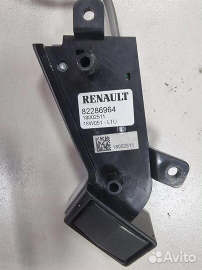 Кнопки руля LH Renault Tracks T-series 82286964