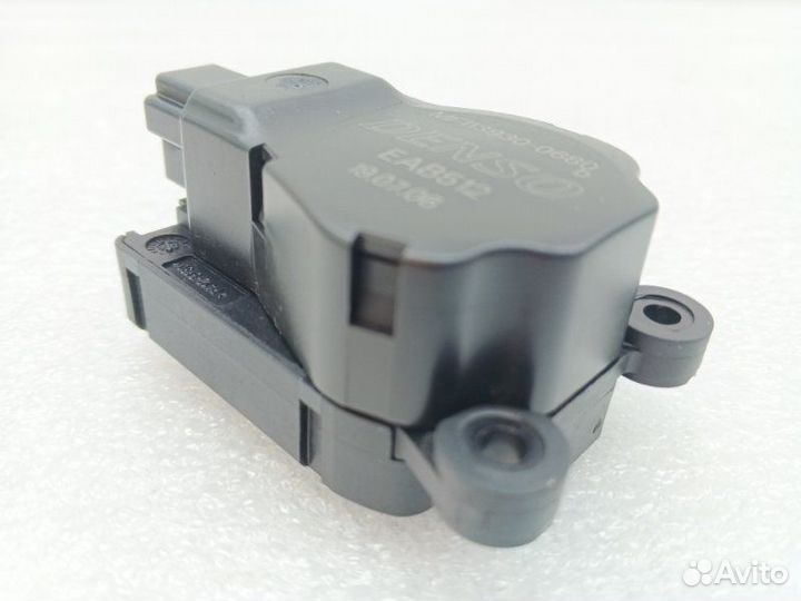 Сервопривод заслонок печки Land Rover Discovery 3