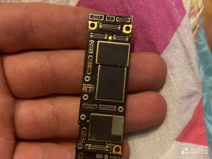 Материнская плата айфон 11