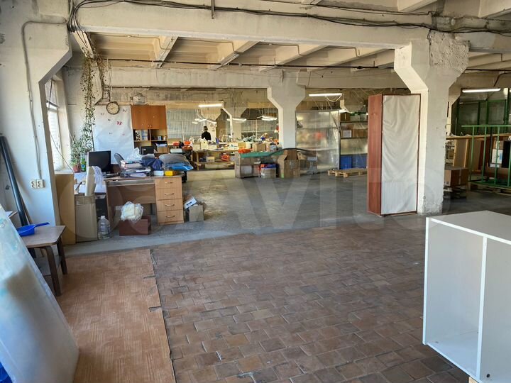 Склад, 555 м², пандус