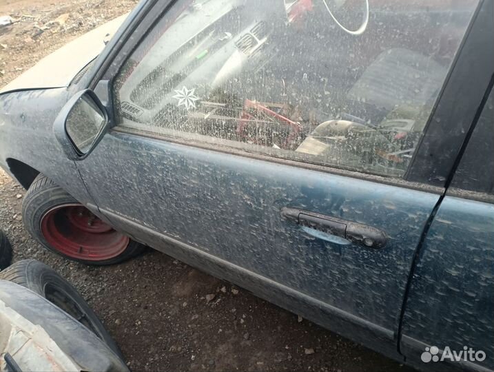 Стекло передней левой двери Toyota Corsa EL41