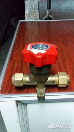 Вентиль запорный