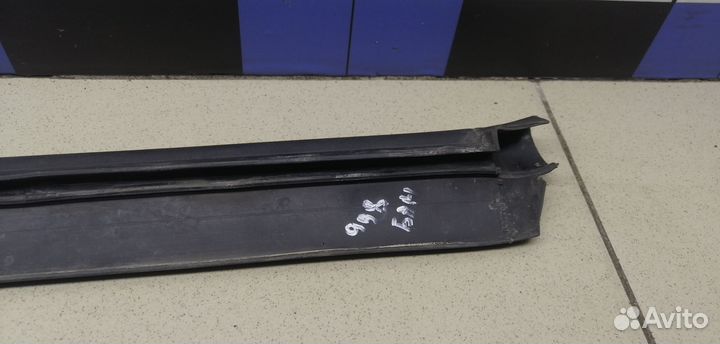 Уплотнитель капота 5-serie GT F07 2009-2016