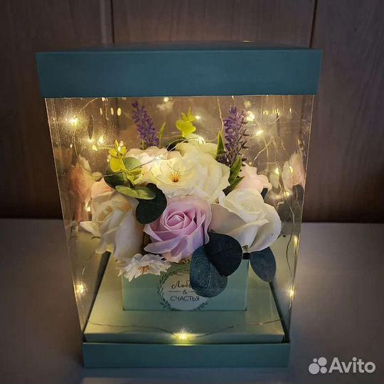 Букет из мыльных роз с подсветкой