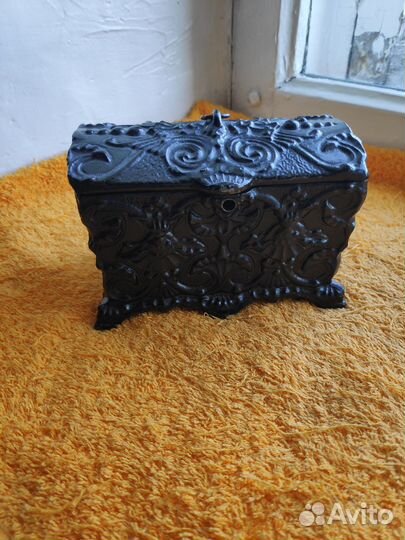 Шкатулка - ларец 1978