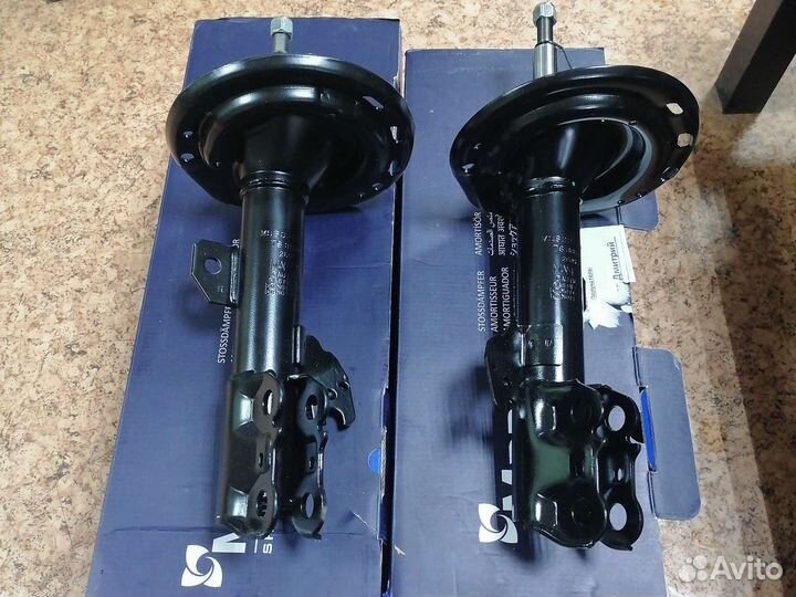 Амортизаторы Toyota Camry 40 оригинал