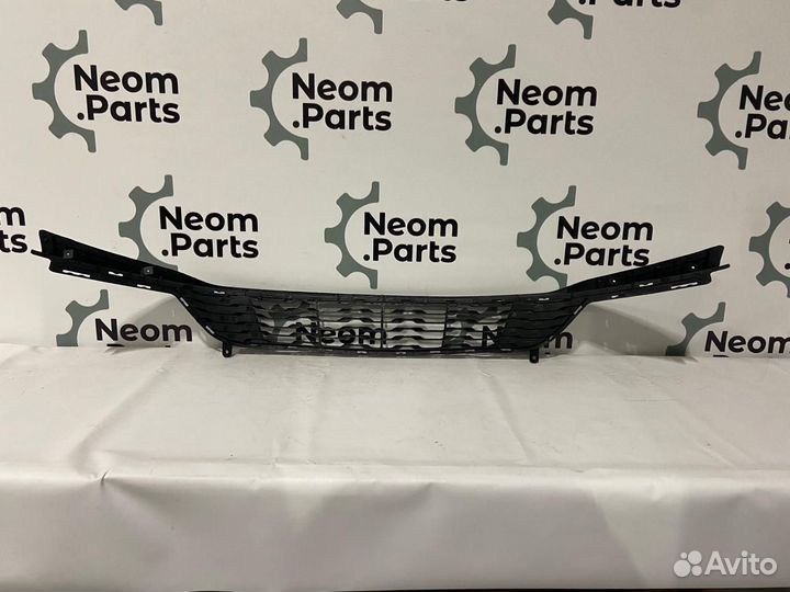 Решетка бампера центральная Kia Rio 3 QB 11-15