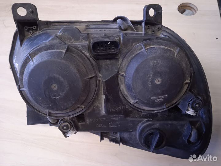 Фара передняя левая fiat doblo 2005 - 2015