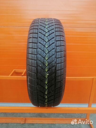 Goodyear UltraGrip Performance Gen-1 235/65 R17 108H