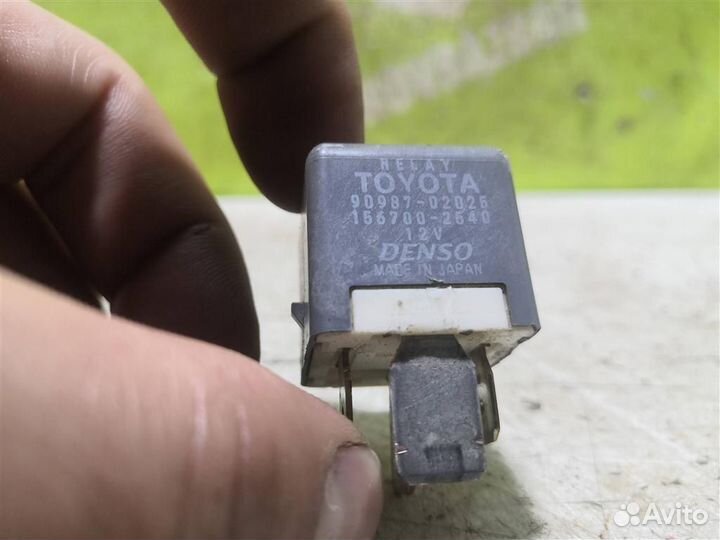 Реле Тойота Королла Е120