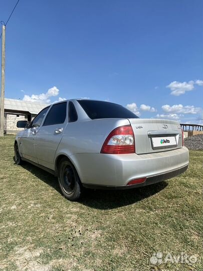 Продаю(капот) приору