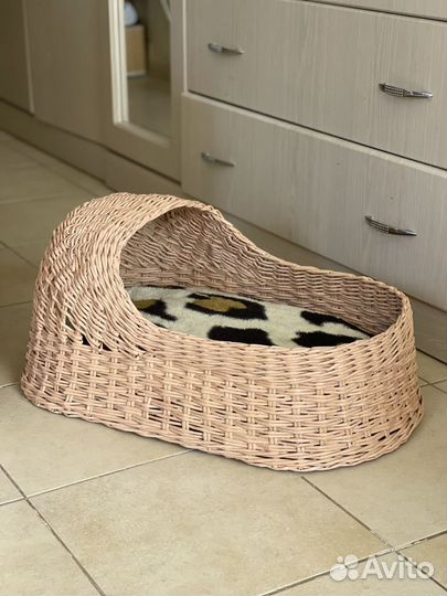 Лежанки для собак и кошек