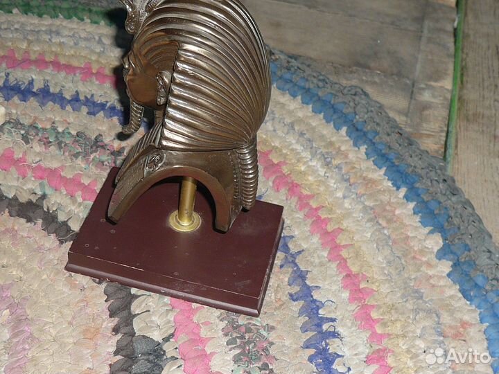 Старые статуэтки