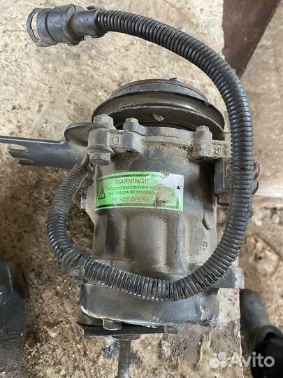 Компрессор кондиционера даф 95