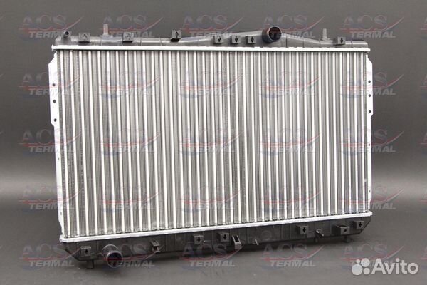Радиатор охлаждения Шевроле Лачетти 1.4-1.8 04- MT