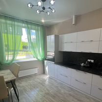 1-к. квартира, 37 м², 1/17 эт.