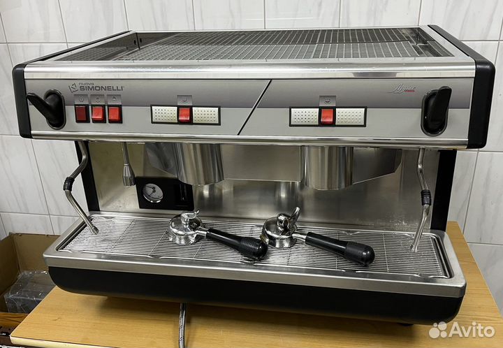 Кофемашина nuova simonelli appia