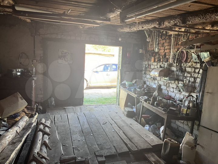 Гараж, > 30 м²