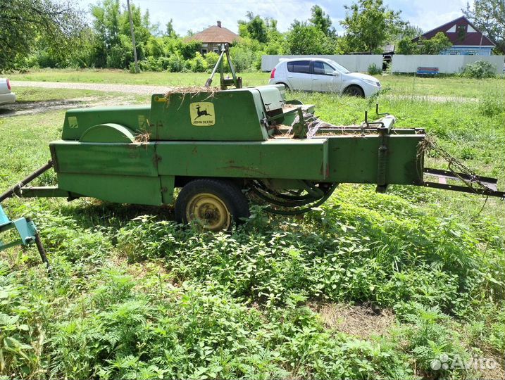 Пресс-подборщик John Deere 332 A, 2001