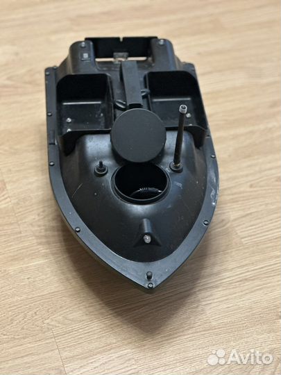 Прикормочный караблик с gps