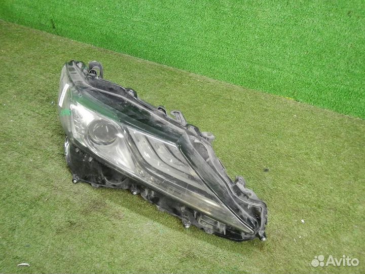 Фара правая Toyota Camry