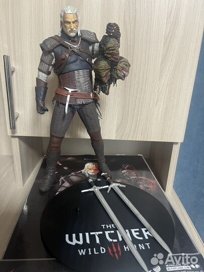 Witcher геральт фигурка