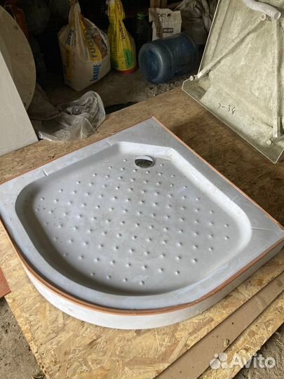 Душевой поддон 90х90 полукруг