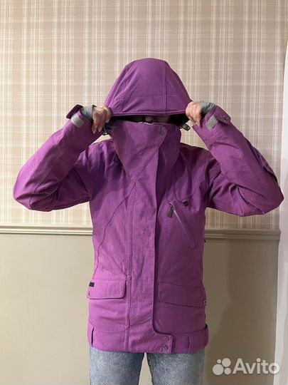 Сноубордическа (горнолыжная) куртка