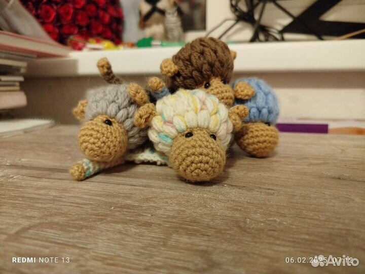 Вязанные милые подставки для кружек