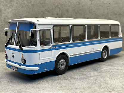Редкая модель автобуса Лаз-695Н 1:43