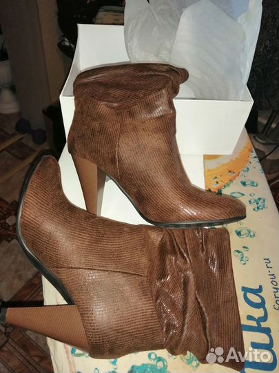 1Сапоги. 2Ботильоны