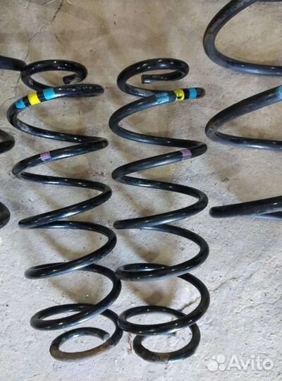 Пружины Пежо 307, задние