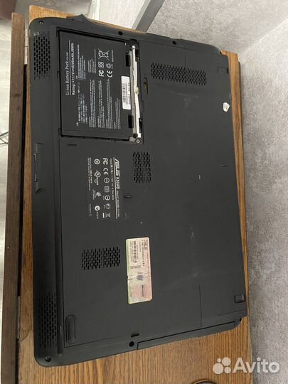 Ноутбук на запчасти asus