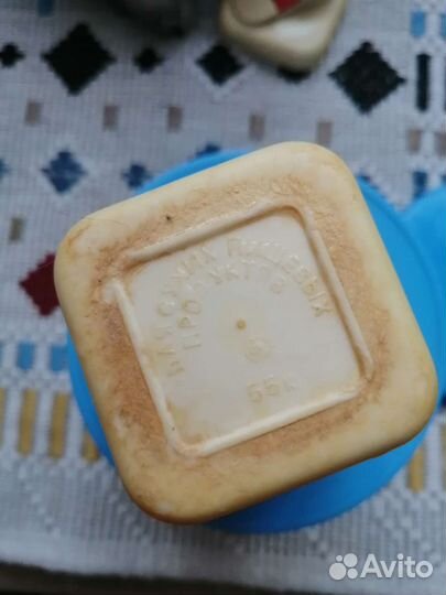 Пластиковые банки СССР и спичечница